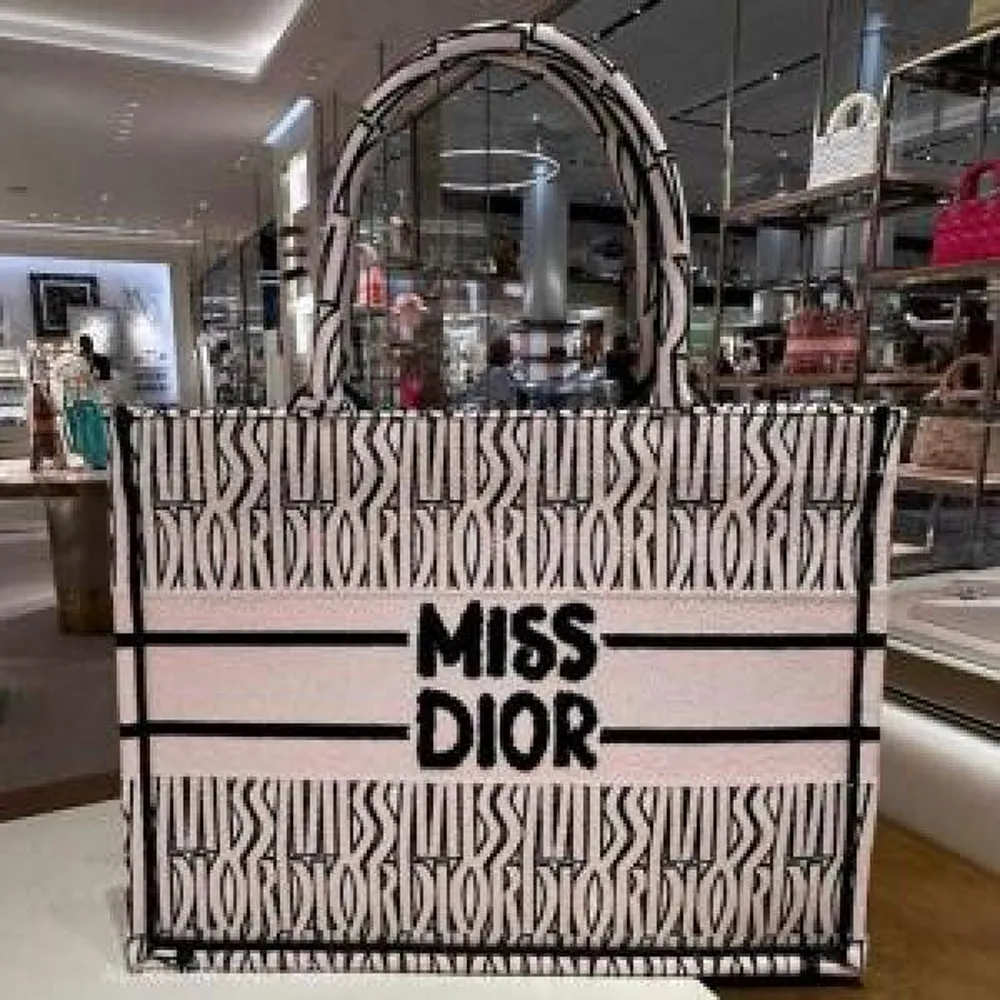 Premium Miss Dior Handbag With Og Box For Women (SUP2967) - Image 2