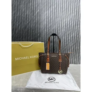 Michael Kors Voyager Bag
