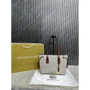 Michael Kors Voyager Bag