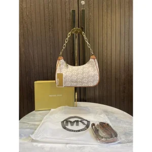 Michael Kors Pochette Bag