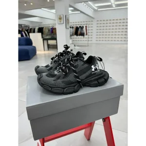 Balenciaga 3 Xl