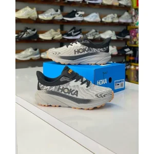 Hoka Challenger Atr